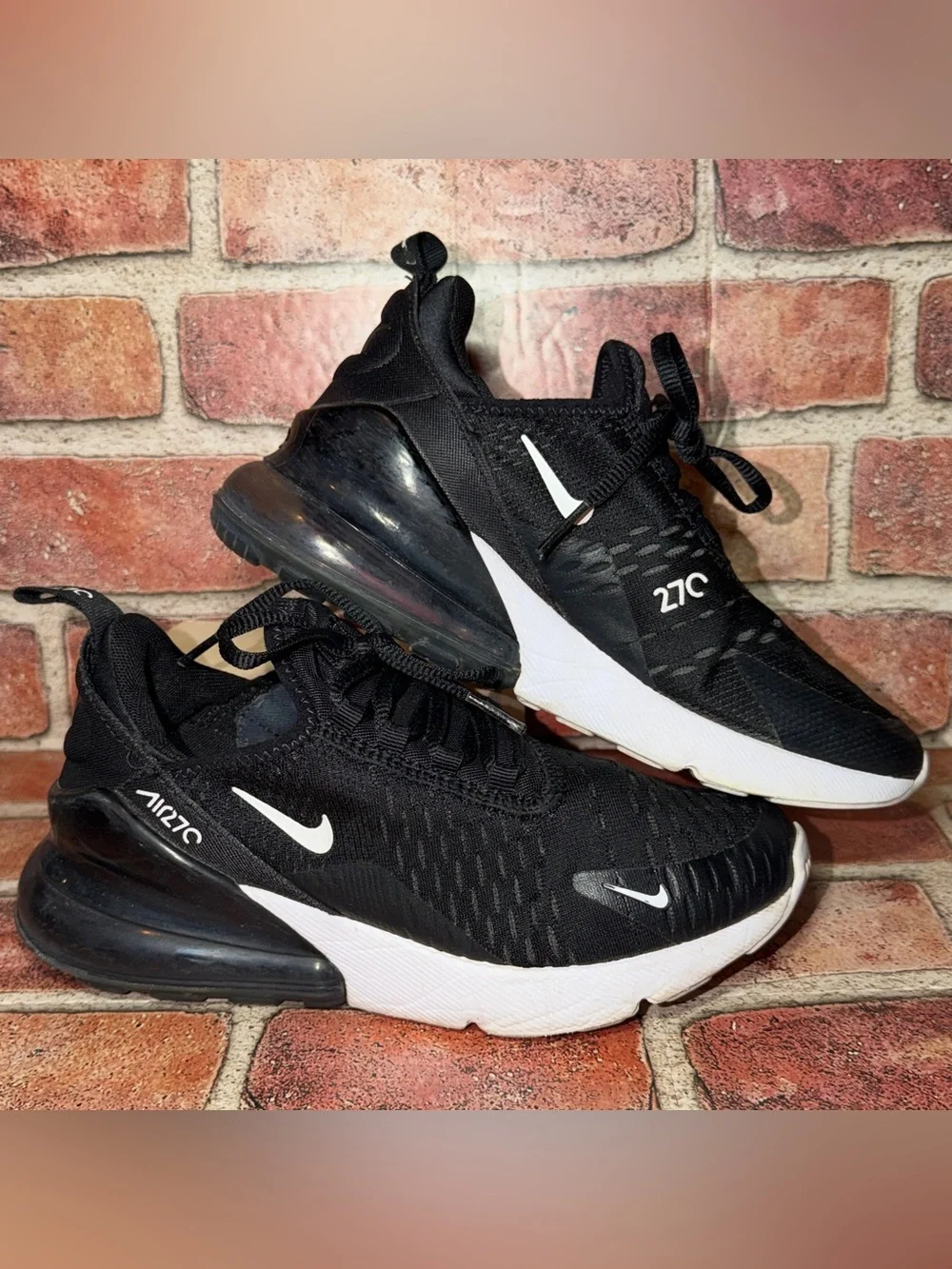Pre-Owned Nike Air Max 270 Black White Sneakers Shoes GS Size 4Y 943345-001